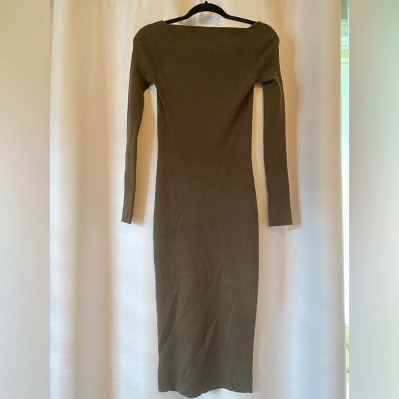 One Grey Day X Revolve Olivia Midi Dress Hunter - Picture 7 of 8